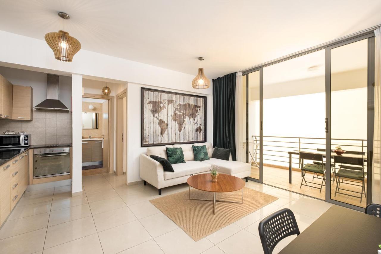 Lazuli City Center Ap 42 Larnaca Exterior foto